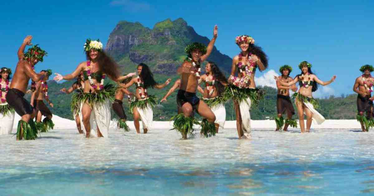 aéroport tahitien en 4 lettres