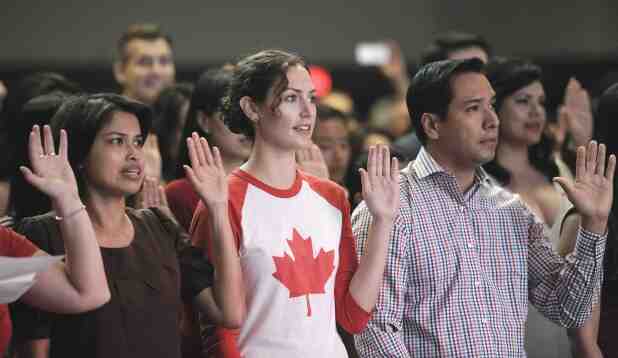 你什么时候成为加拿大公民？