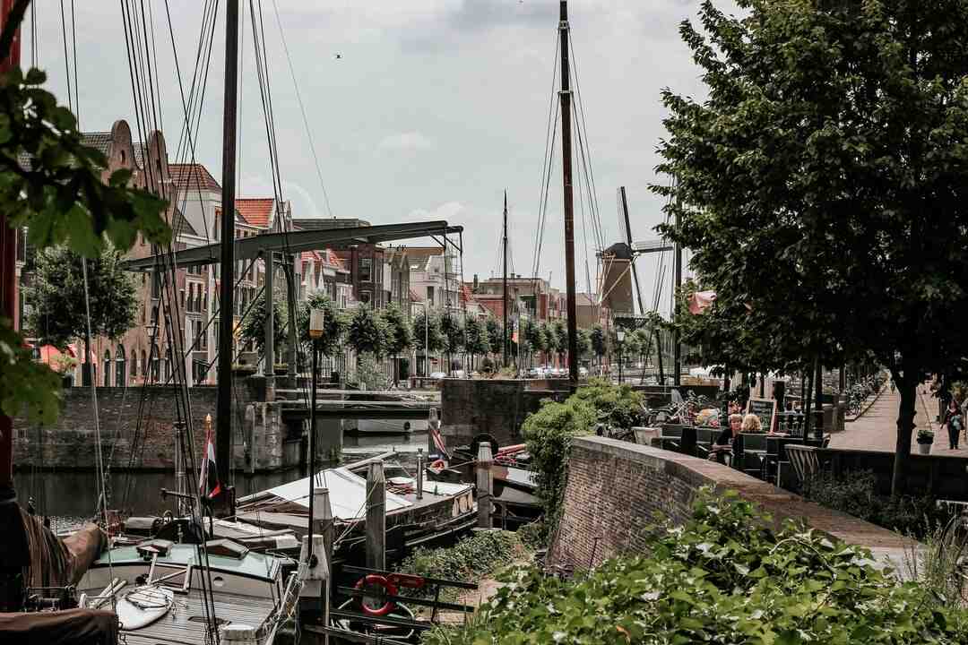 Jak osiedlić się w Amsterdamie?