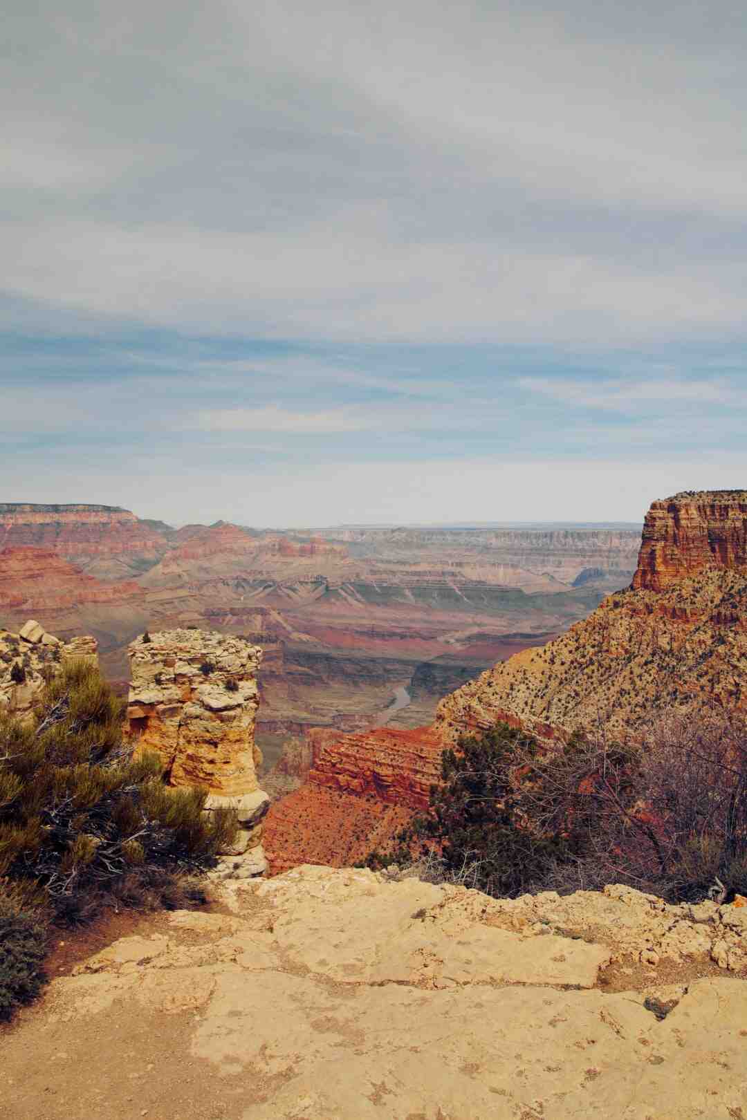 Di mana mendarat untuk mengunjungi Grand Canyon?