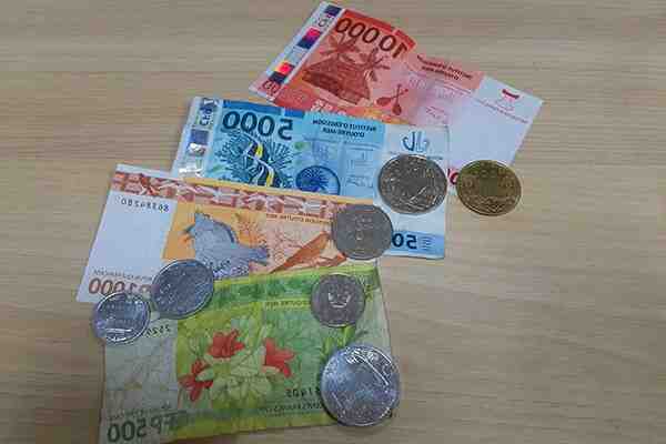 How to pay in New Caledonia?