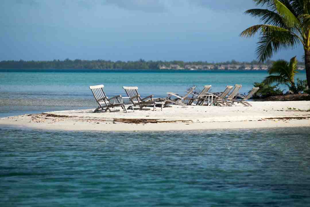 Onde fica a ilha de Bora Bora em que país?