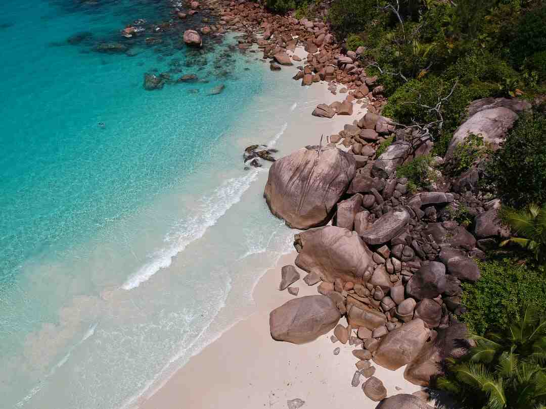 Hur tar man sig runt på Seychellerna?